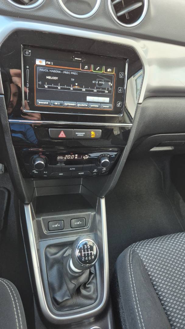 Suzuki Vitara 1.4 BoosterJet Mildhybrid Elegance 4WD – Obrázok 22