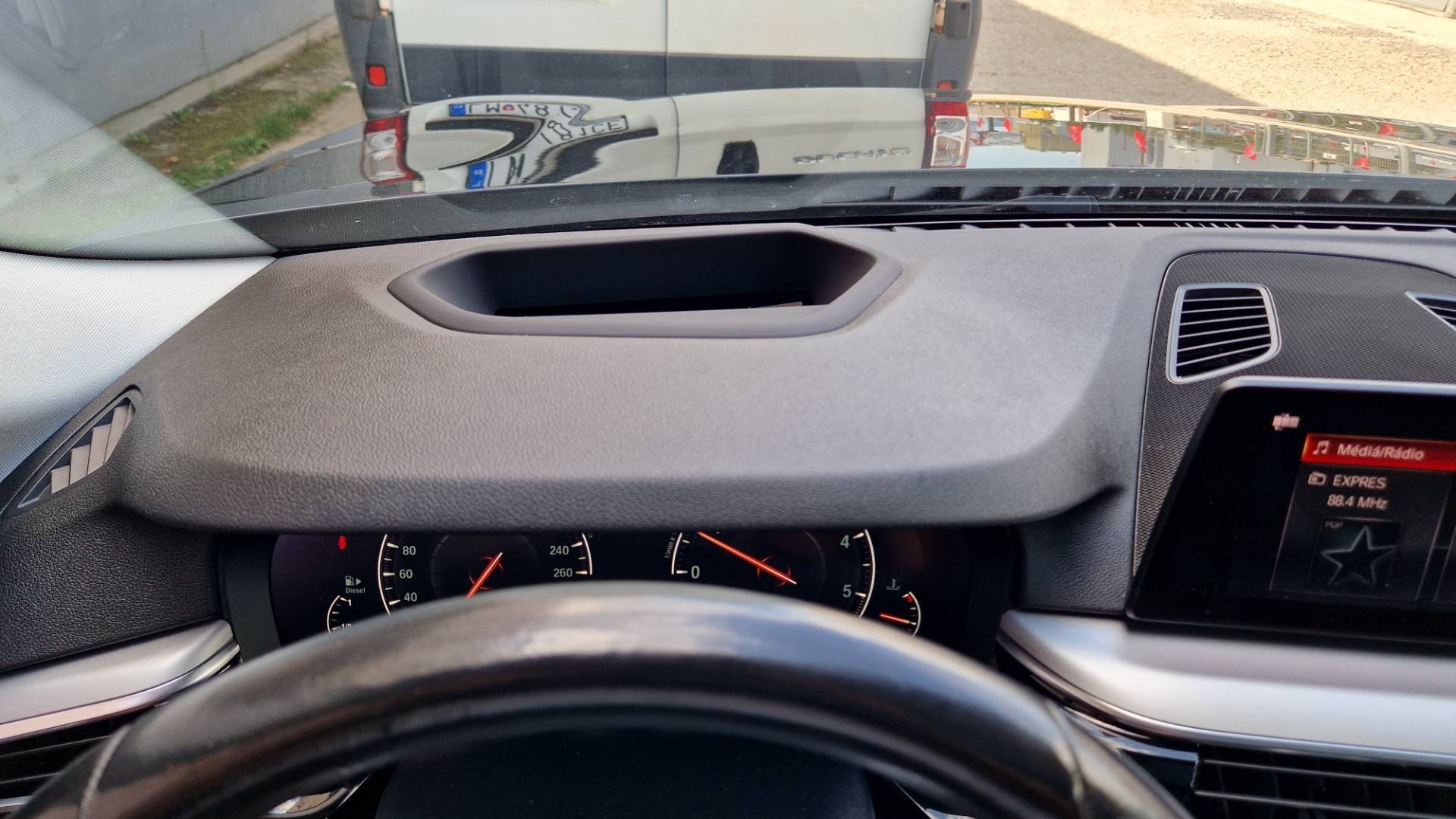 BMW Rad 5 Touring 530d xDrive A/T – Obrázok 52