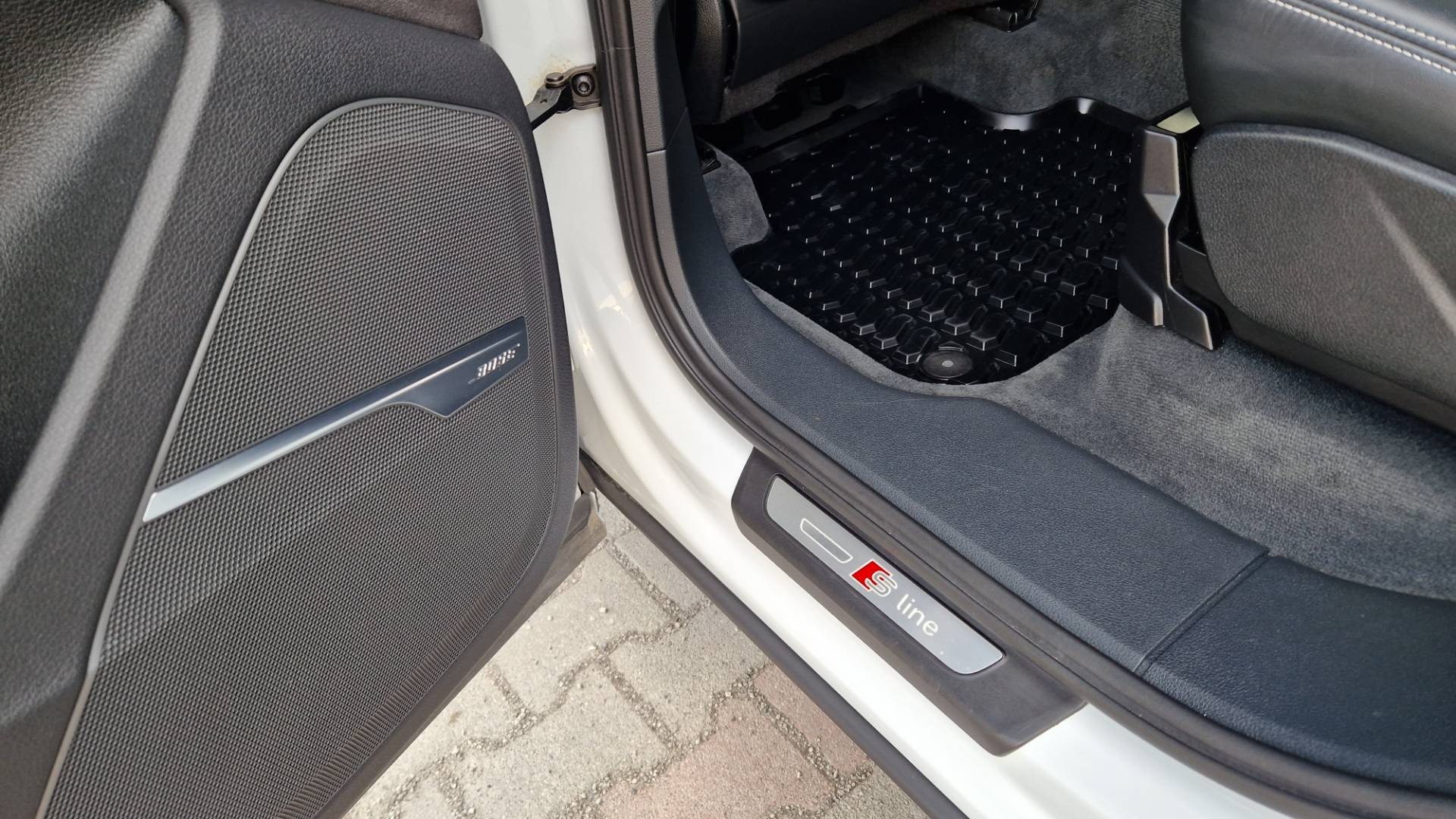 Audi Q7 3.0 TDI 272K QUATTTRO S-LINE 8 ST – Obrázok 34