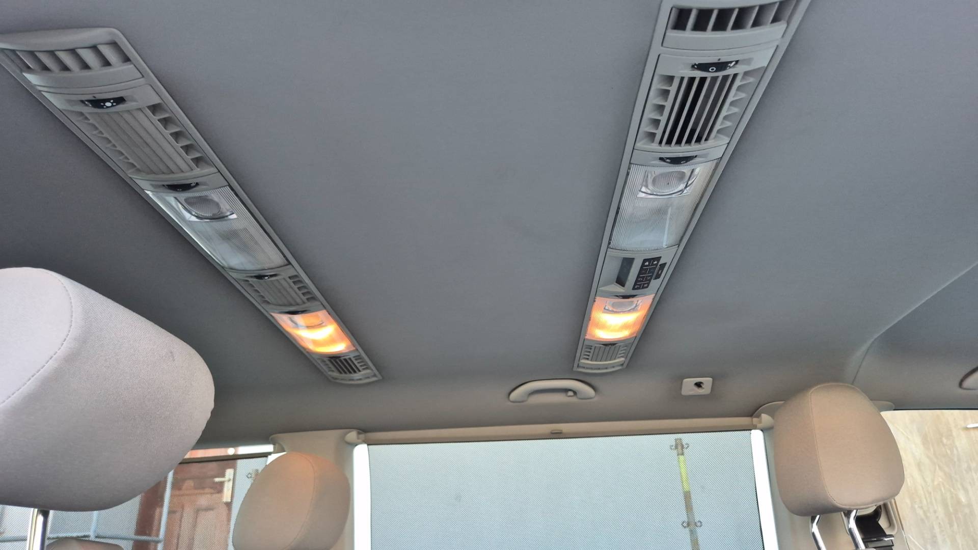 Volkswagen Multivan 2.0 TSI BMT Comfortline DSG – Obrázok 20