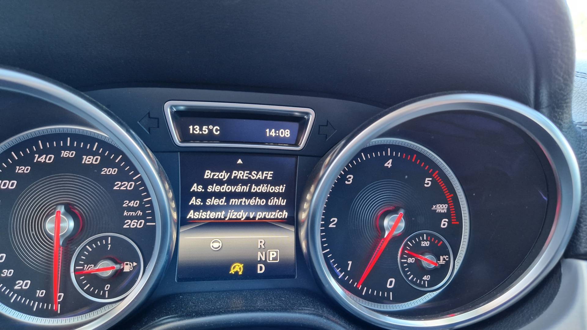 Mercedes-Benz GLE SUV 350d 4matic A/T – Obrázok 59