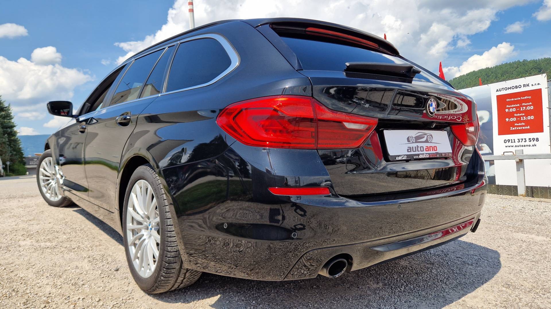 BMW Rad 5 Touring 530d xDrive A/T – Obrázok 18