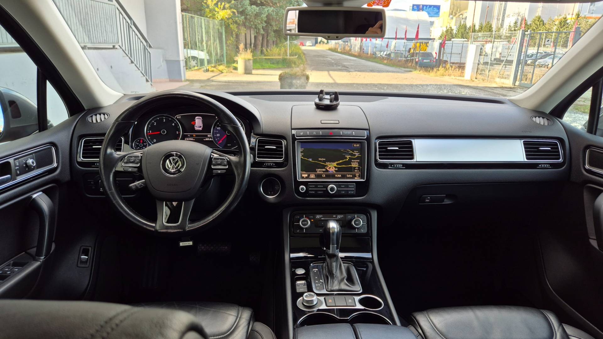 Volkswagen Touareg II 3.0 V6 TDI CARAT EDITION 4MOTION 193kW – Obrázok 26