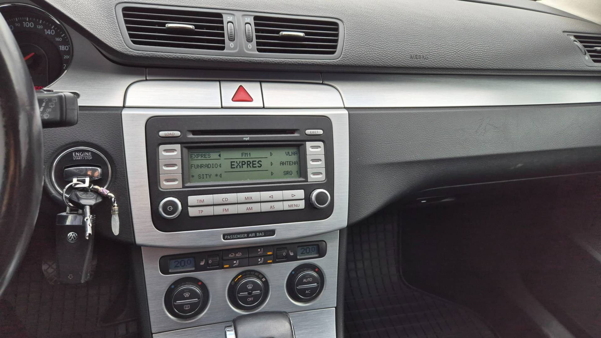 Volkswagen Passat Variant 2.0 TDI Highline DSG – Obrázok 17