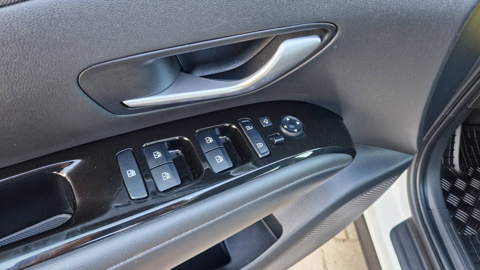 Hyundai Tucson 1.6 T-GDi Mild Hybrid Premium 4x4 A/T – Obrázok 42