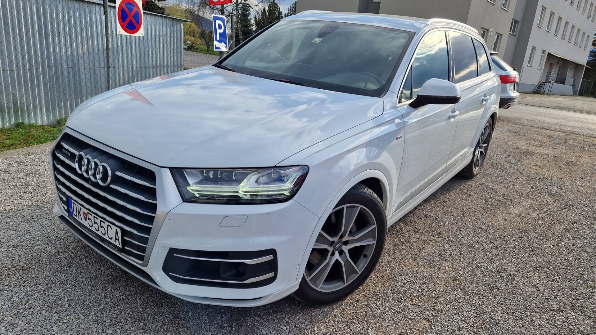 Audi Q7 3.0 TDI 272K QUATTTRO S-LINE 8 ST – Obrázok 15