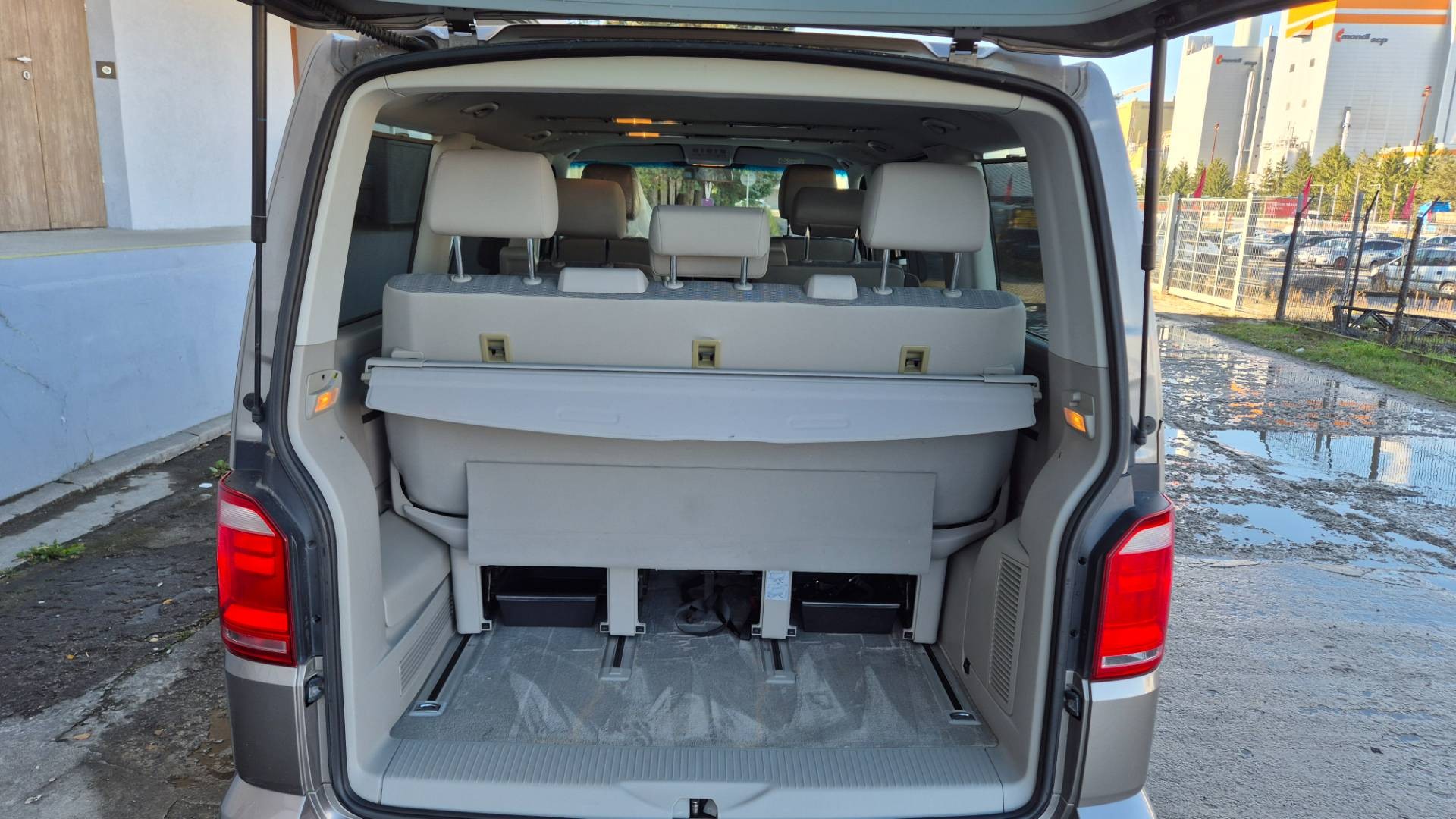 Volkswagen Multivan 2.0 TSI BMT Comfortline DSG – Obrázok 10