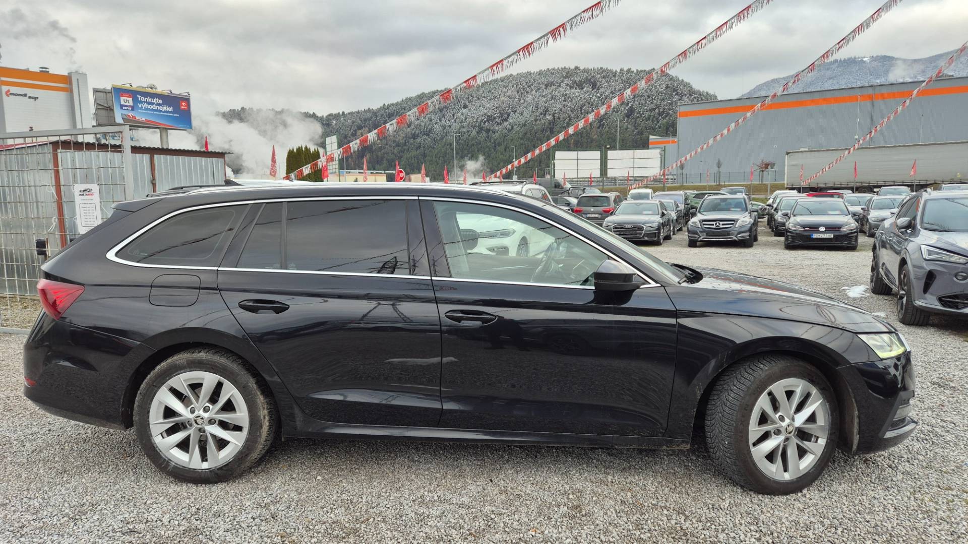 Škoda Octavia Combi 2.0 TDI SCR Style DSG – Obrázok 12