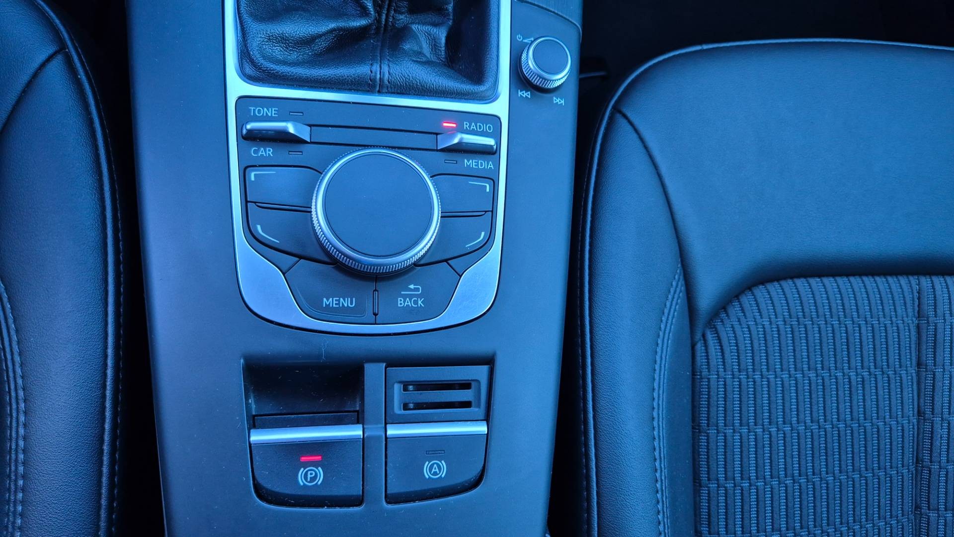 Audi A3 2.0 TDI Attraction – Obrázok 28