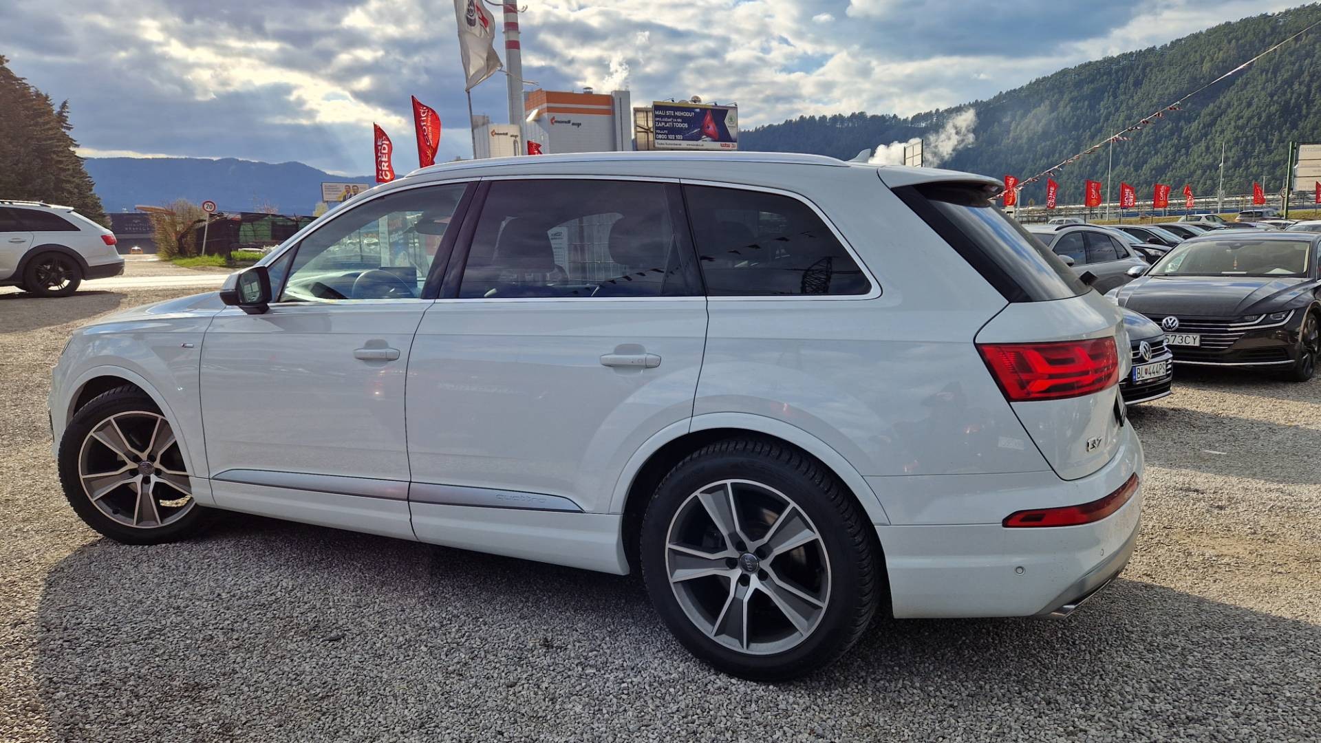 Audi Q7 3.0 TDI 272K QUATTTRO S-LINE 8 ST – Obrázok 8