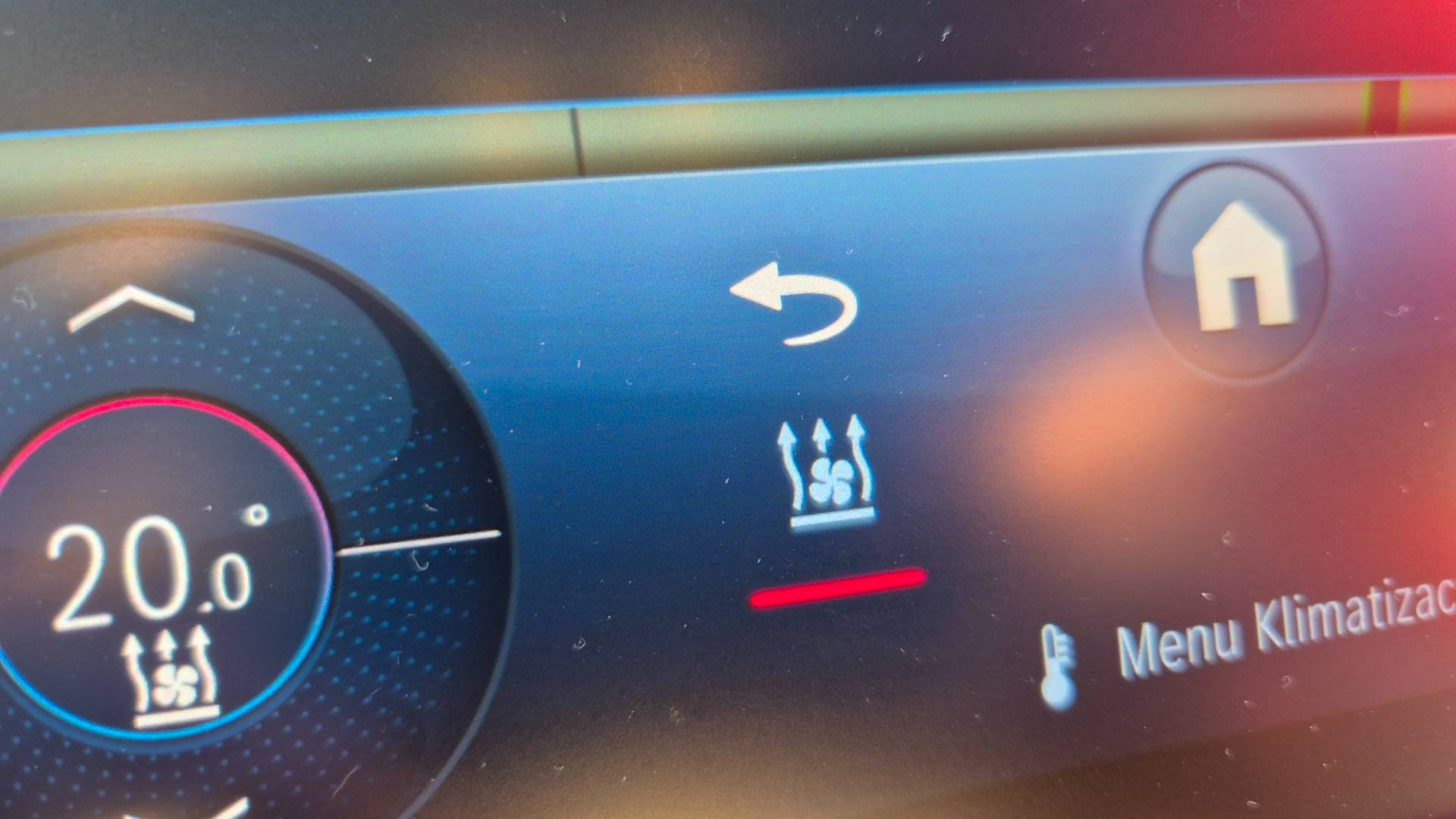 Mercedes-Benz C trieda Sedan 300 mHEV A/T – Obrázok 33