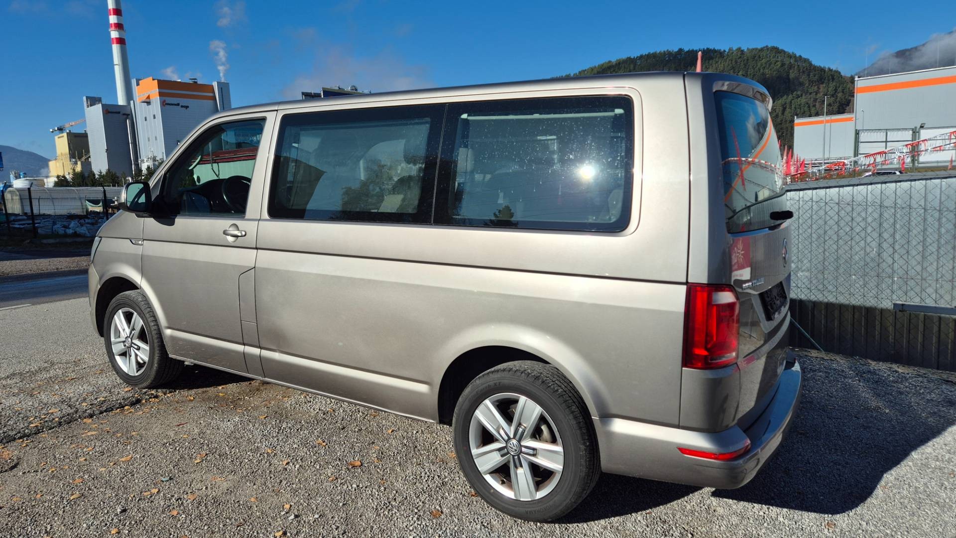 Volkswagen Multivan 2.0 TSI BMT Comfortline DSG – Obrázok 9