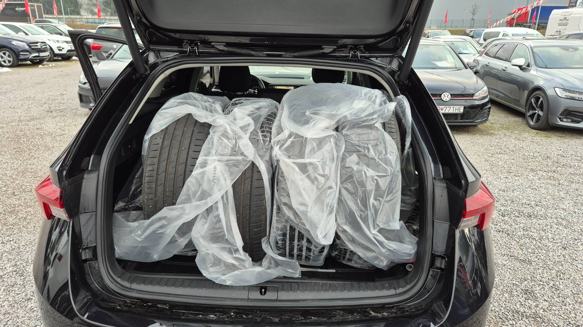 Škoda Octavia Combi 2.0 TDI SCR Style DSG – Obrázok 15