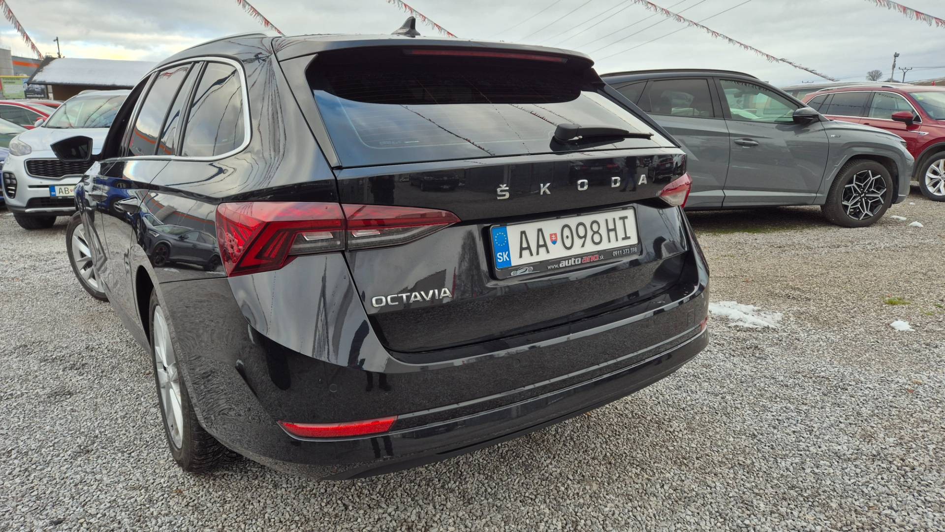 Škoda Octavia Combi 2.0 TDI SCR Style DSG – Obrázok 8