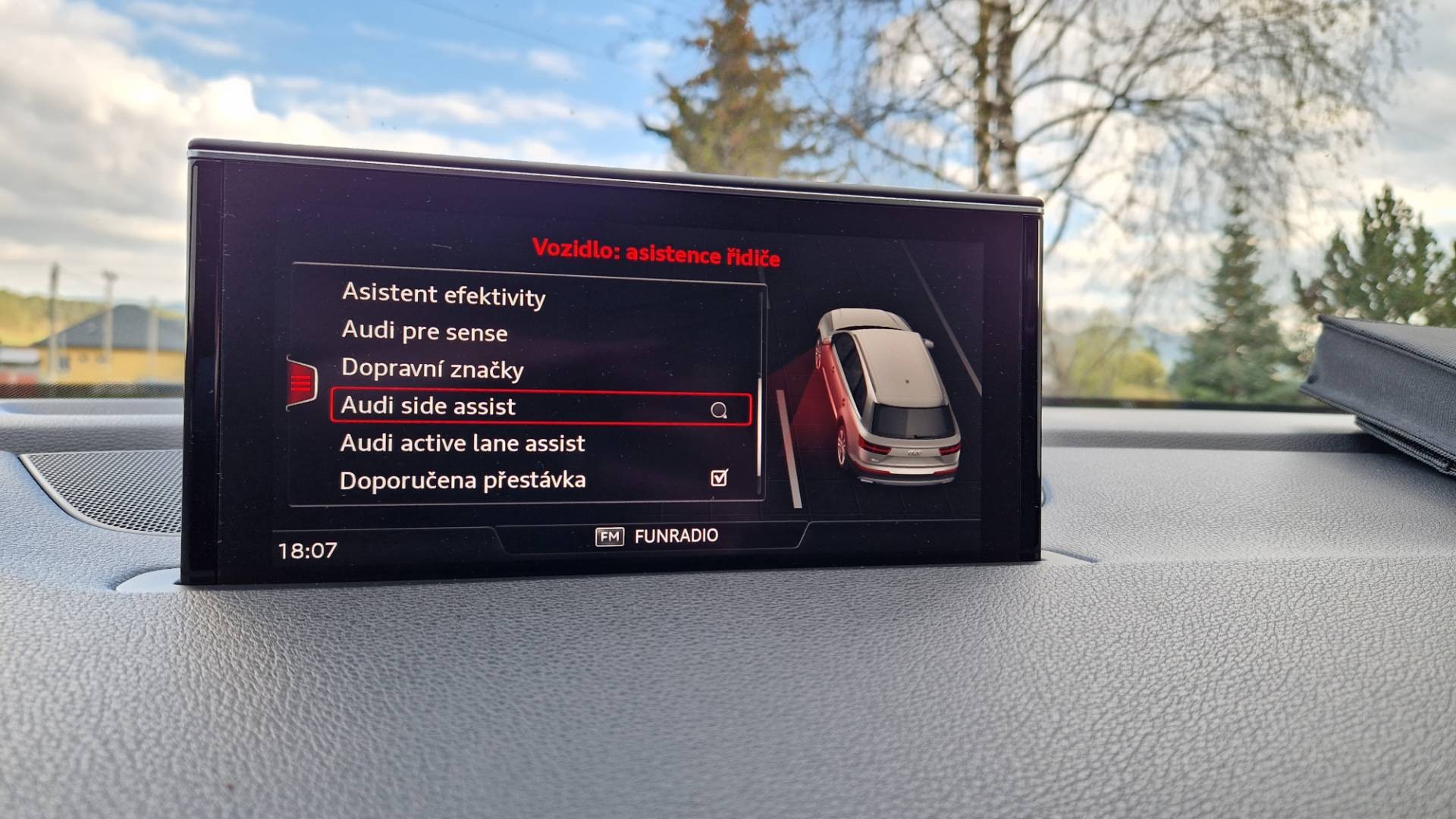 Audi Q7 3.0 TDI 272K QUATTTRO S-LINE 8 ST – Obrázok 63