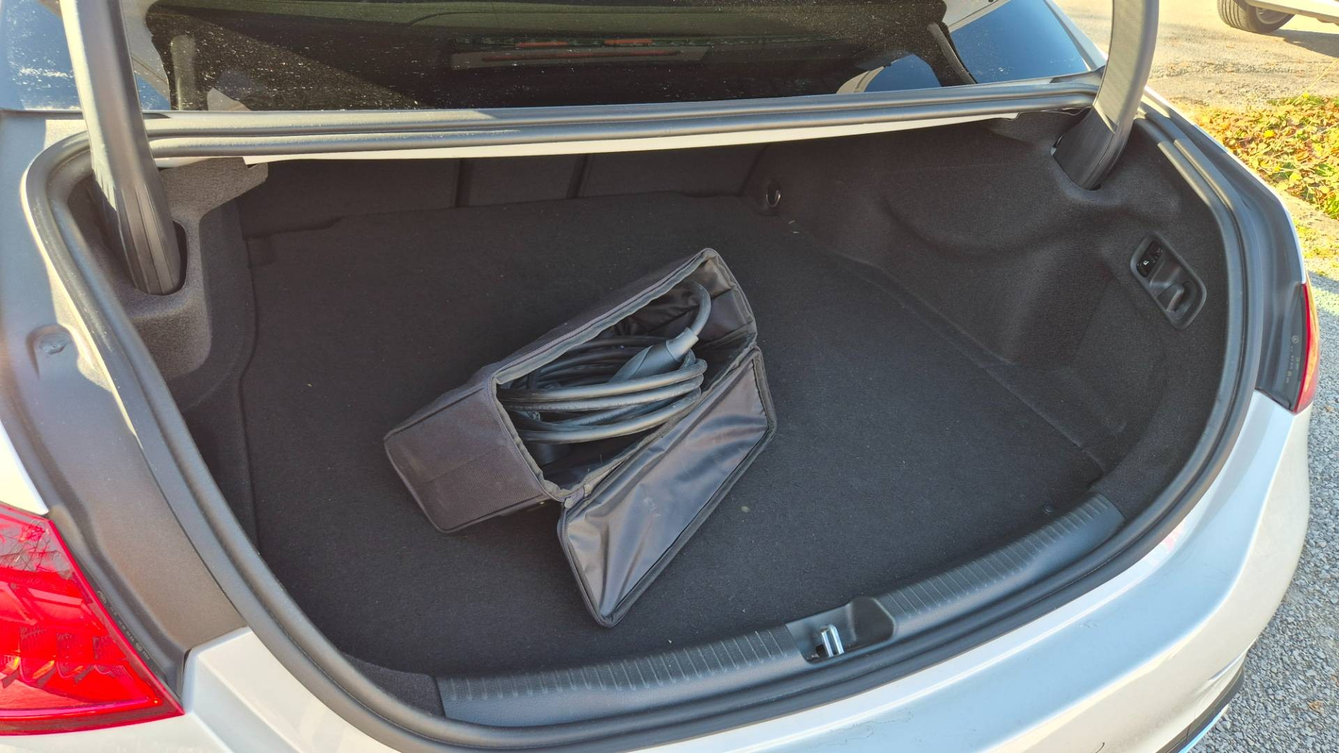 Mercedes-Benz C trieda Sedan 300 mHEV A/T – Obrázok 24