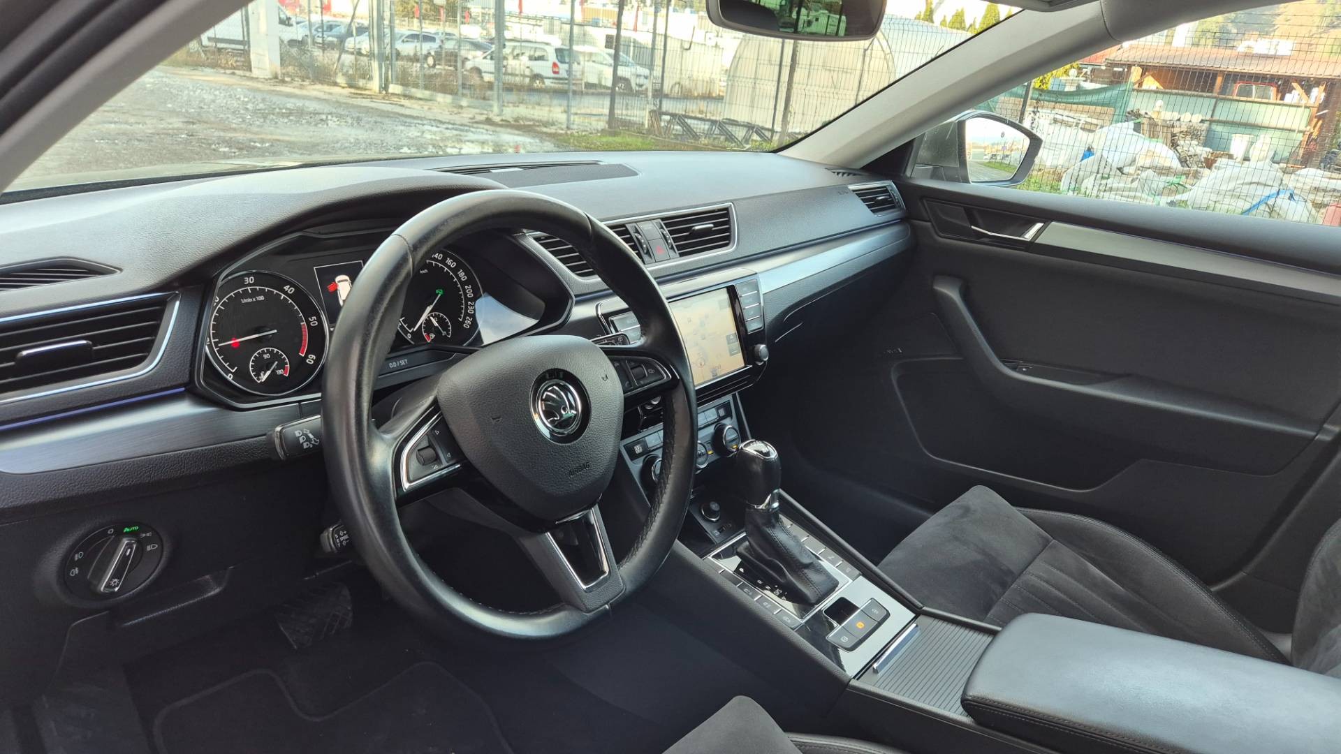 Škoda Superb Combi 2.0 TDI 190k 4x4 Style DSG EU6 – Obrázok 25