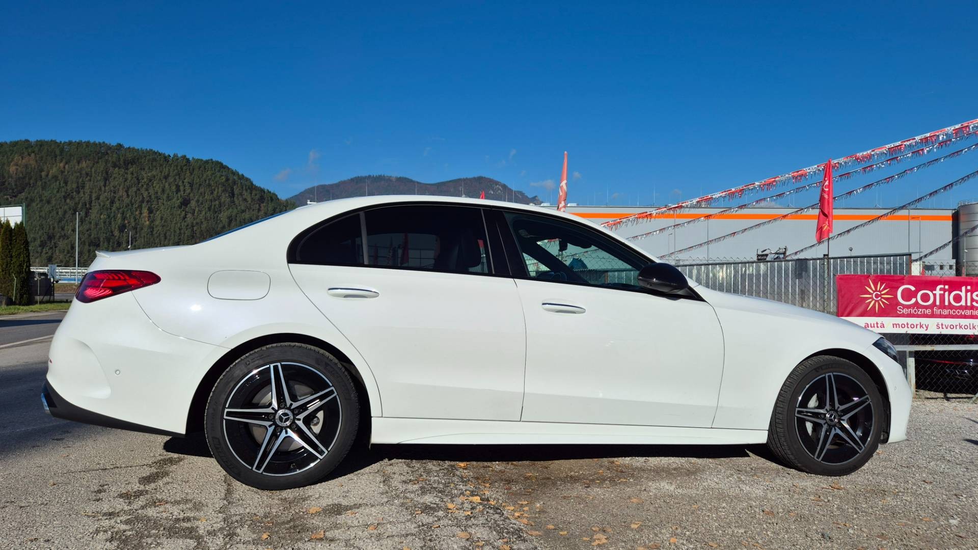 Mercedes-Benz C trieda Sedan 300 mHEV A/T – Obrázok 19