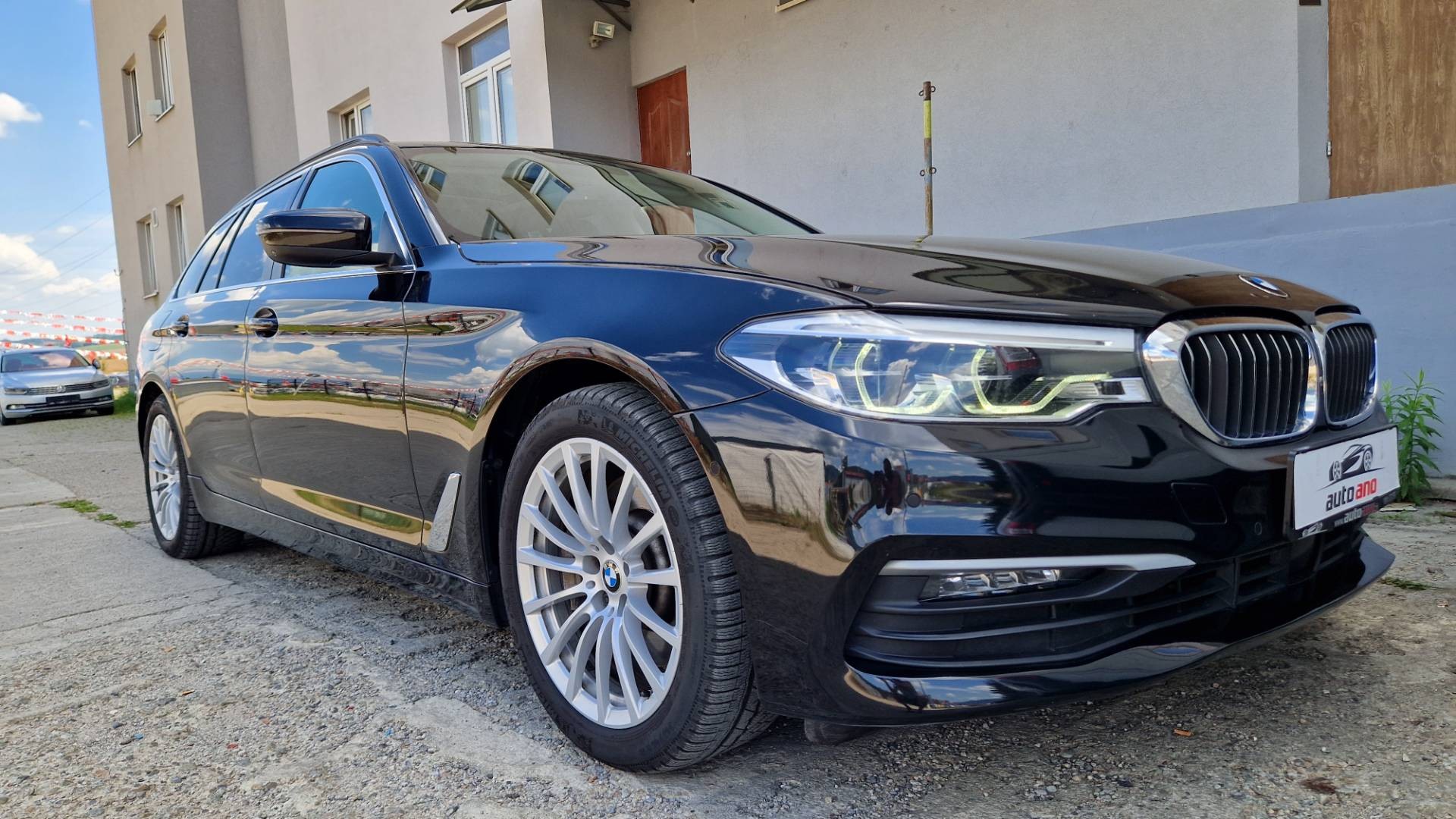 BMW Rad 5 Touring 530d xDrive A/T – Obrázok 65