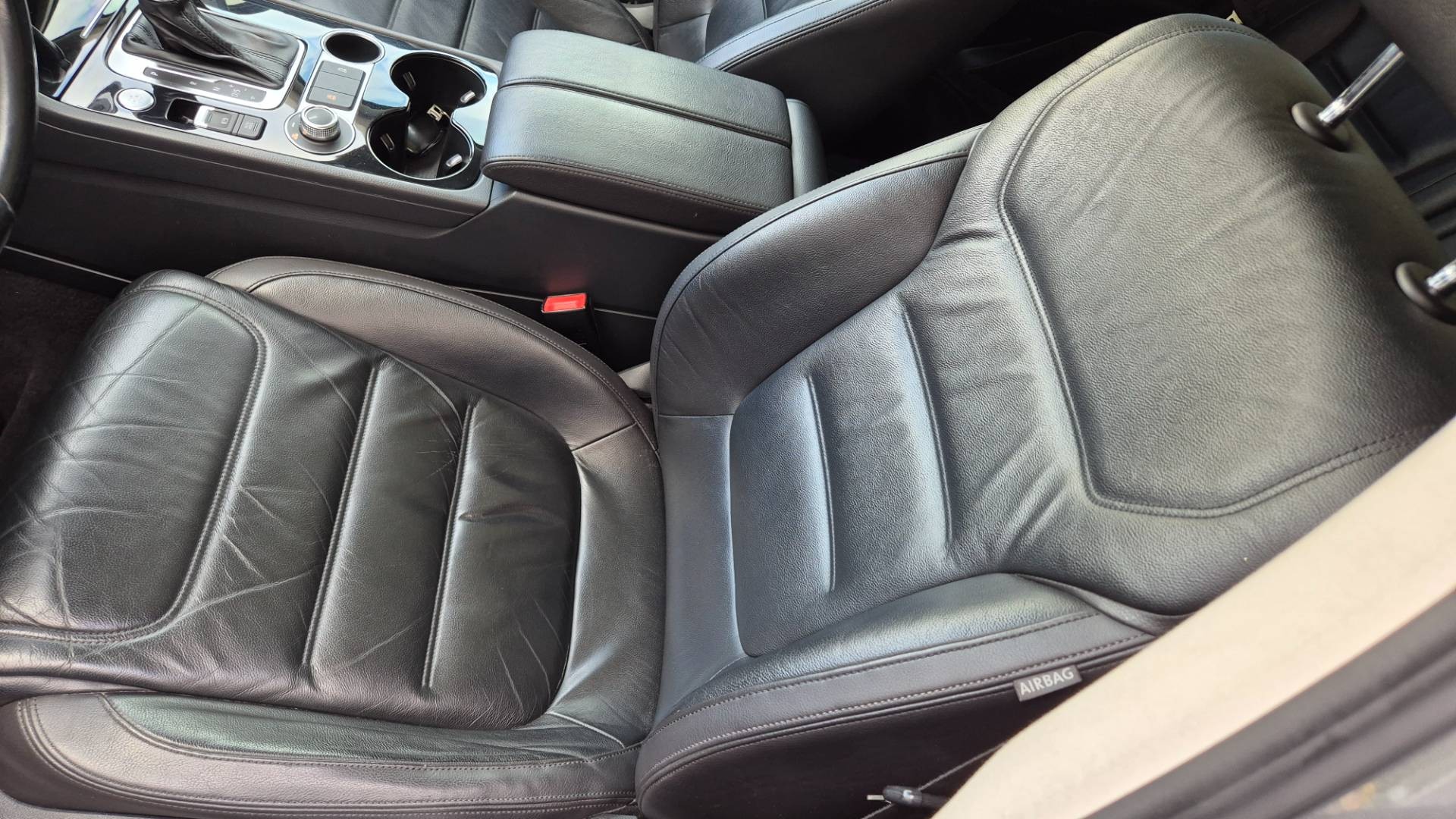 Volkswagen Touareg II 3.0 V6 TDI CARAT EDITION 4MOTION 193kW – Obrázok 29