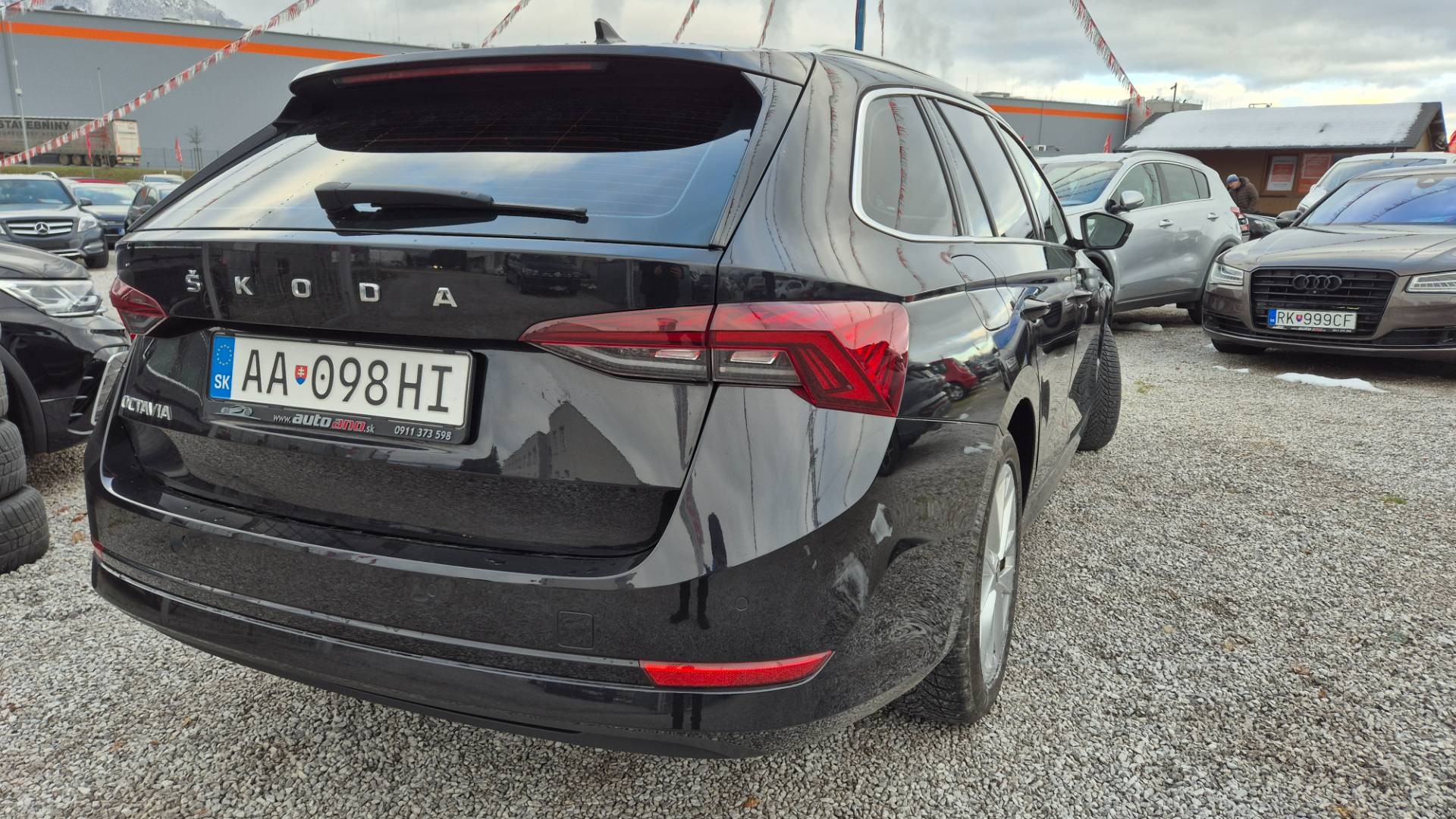 Škoda Octavia Combi 2.0 TDI SCR Style DSG – Obrázok 7
