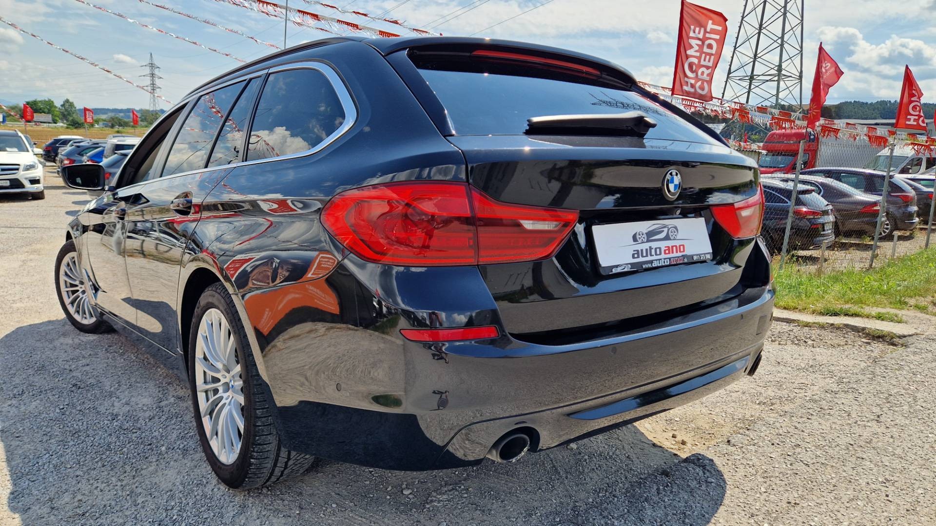 BMW Rad 5 Touring 530d xDrive A/T – Obrázok 9