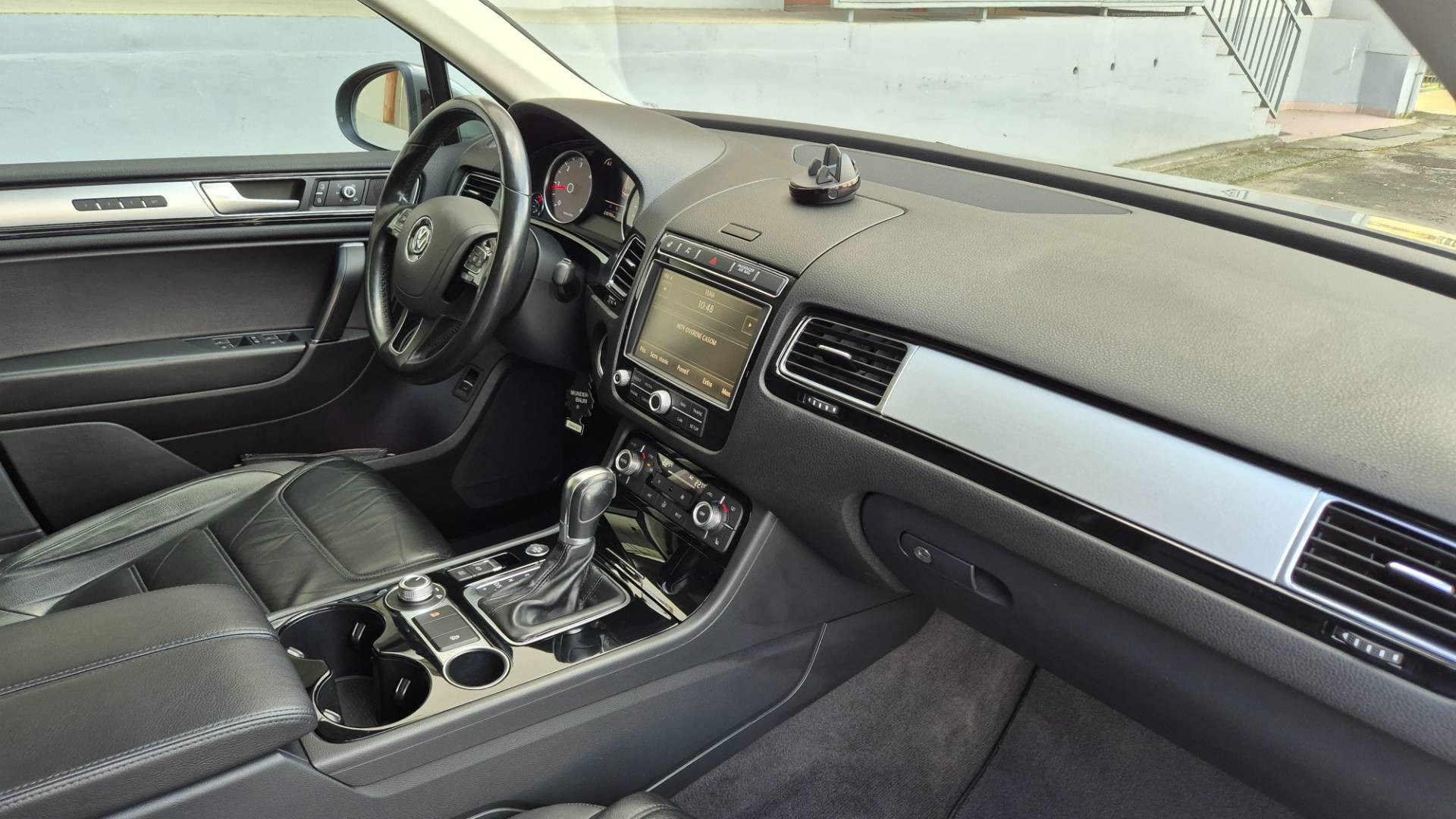 Volkswagen Touareg II 3.0 V6 TDI CARAT EDITION 4MOTION 193kW – Obrázok 21