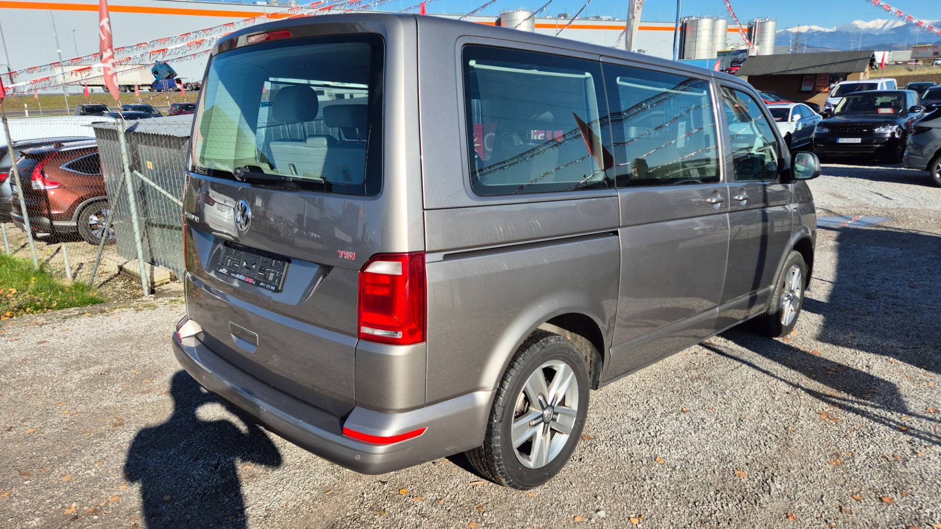 Volkswagen Multivan 2.0 TSI BMT Comfortline DSG – Obrázok 2