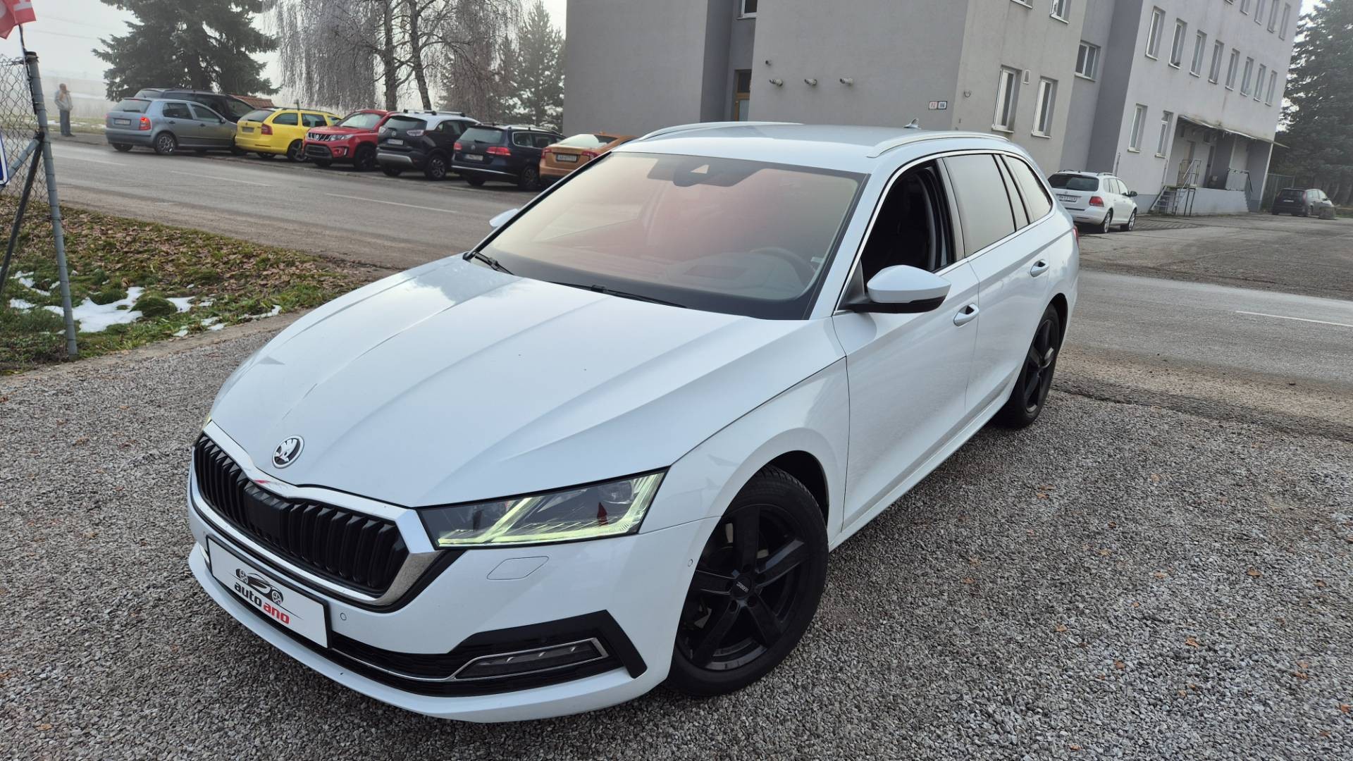 Škoda Octavia Combi 2.0 TDI SCR Style DSG – Obrázok 2