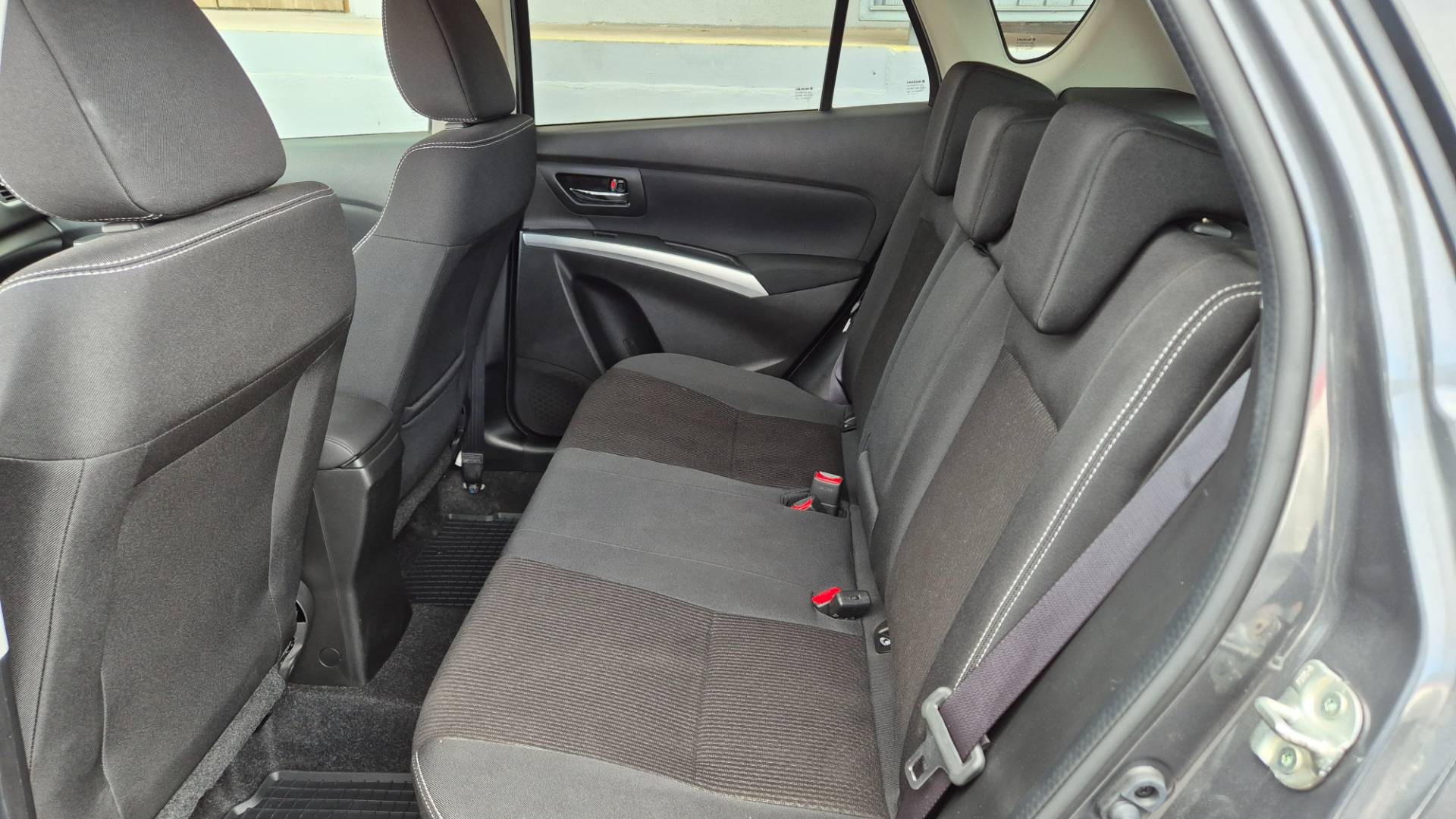 Suzuki SX4 S-Cross 1.4 BoosterJet Elegance 4WD – Obrázok 24