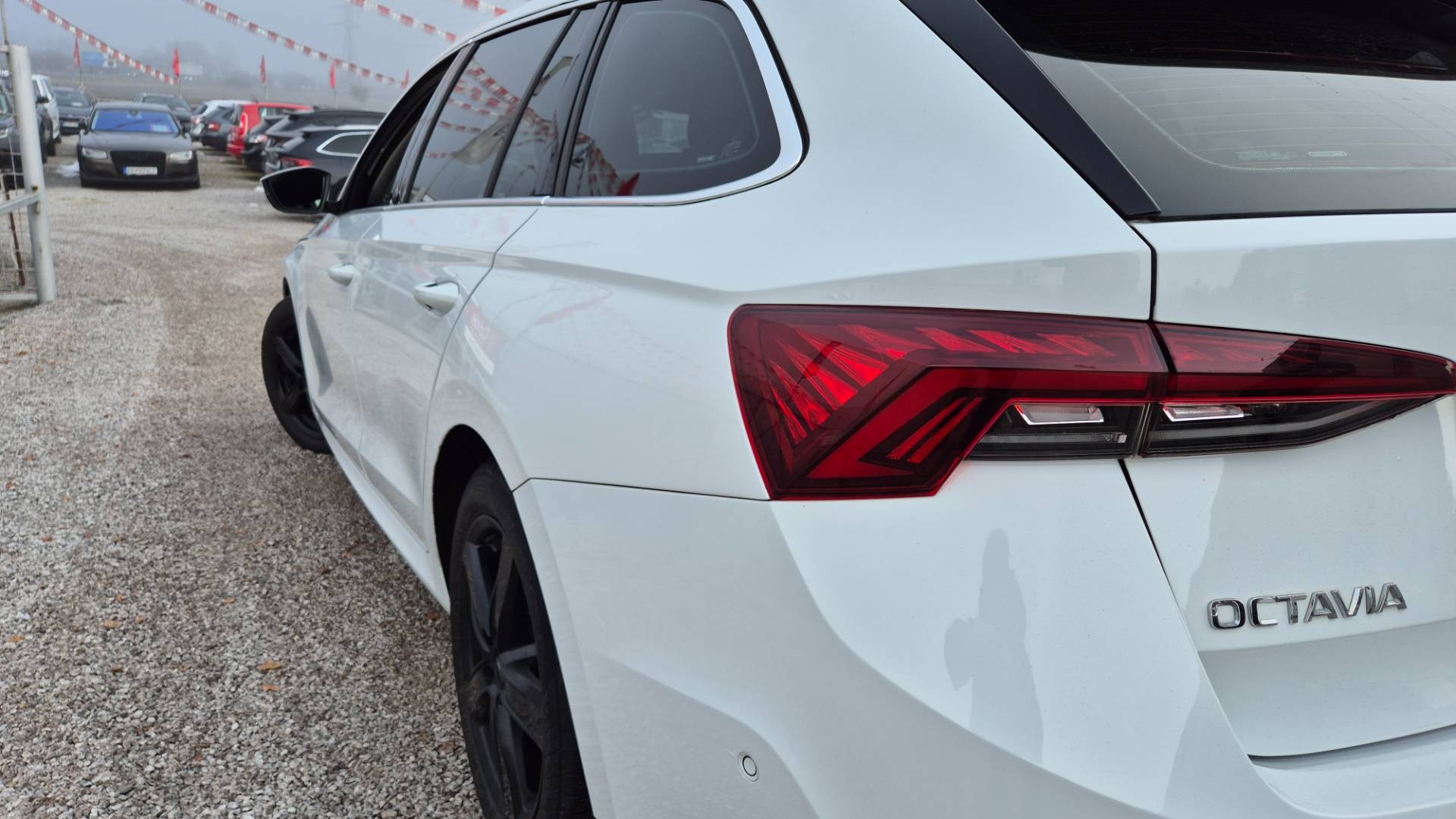 Škoda Octavia Combi 2.0 TDI SCR Style DSG – Obrázok 10