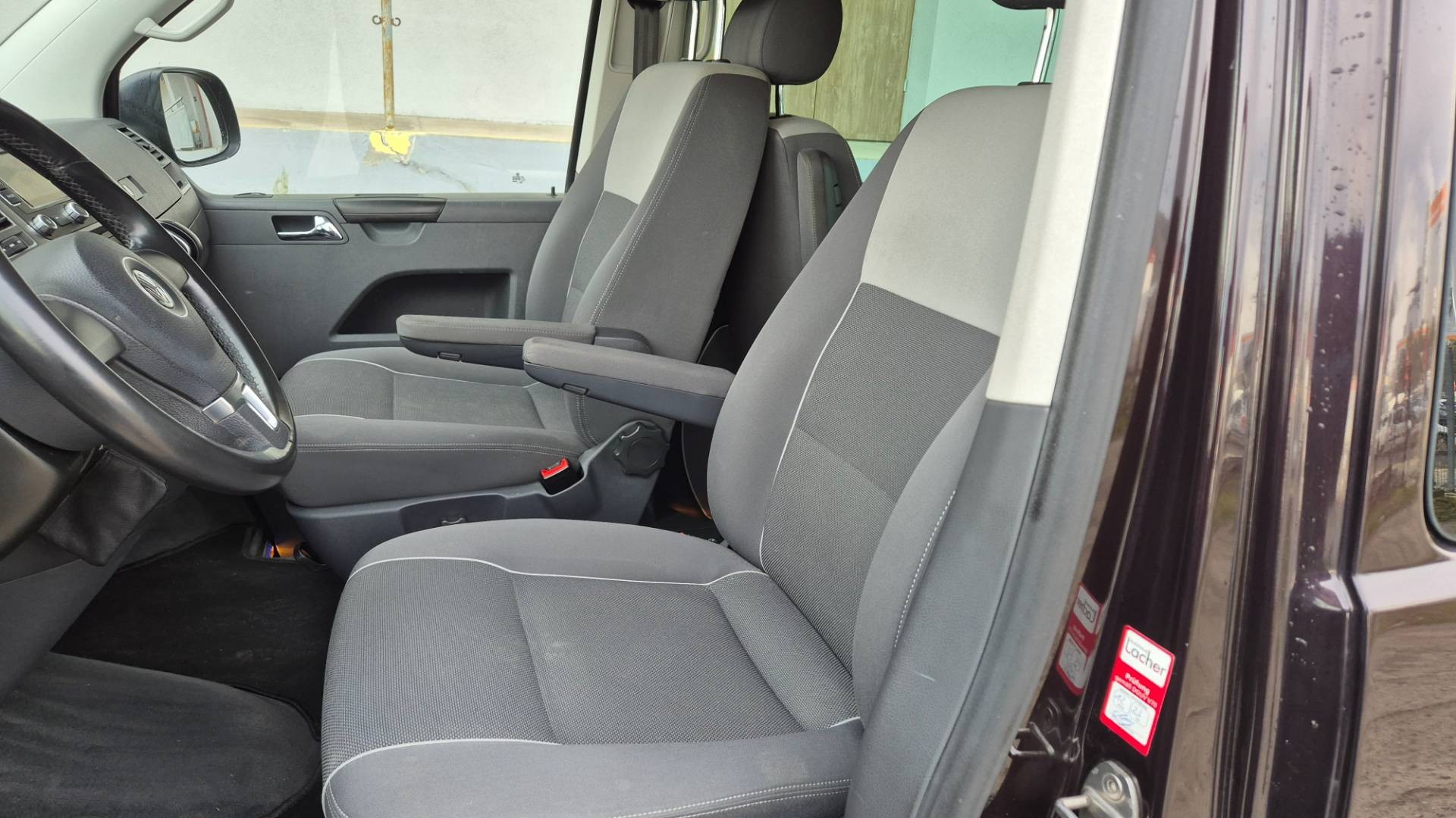 Volkswagen Multivan 2.0 TDI 140k Startline DSG – Obrázok 17