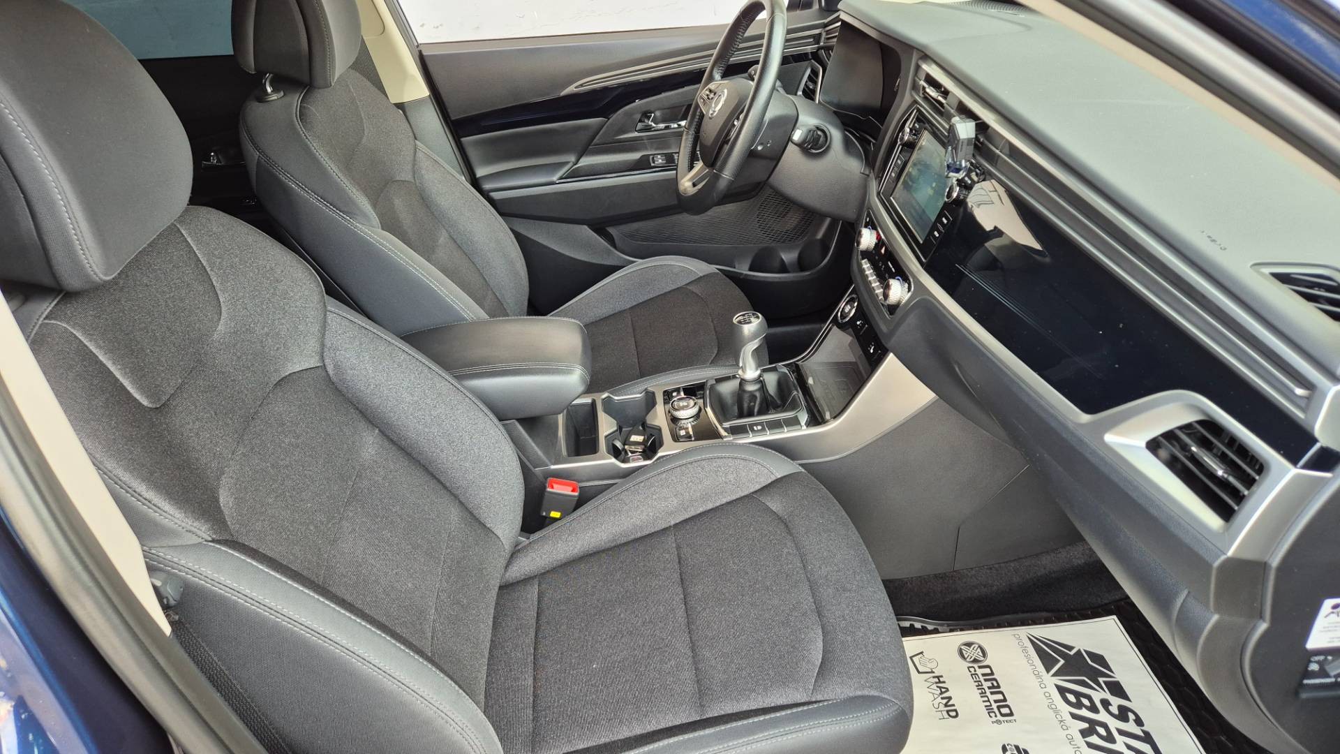 SsangYong Korando 1.5 Turbo e-XGI 163k Style – Obrázok 37