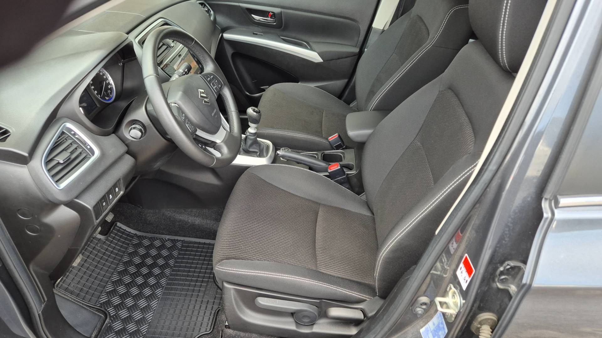 Suzuki SX4 S-Cross 1.4 BoosterJet Elegance 4WD – Obrázok 27