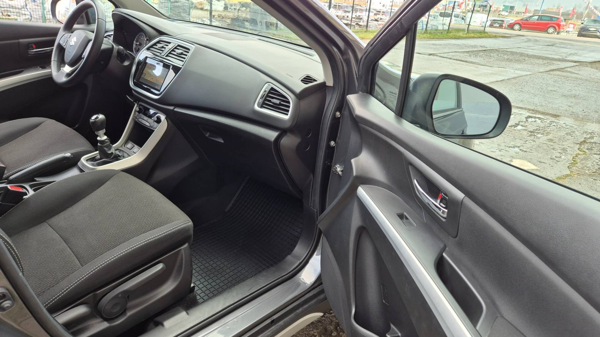 Suzuki SX4 S-Cross 1.4 BoosterJet Elegance 4WD – Obrázok 20