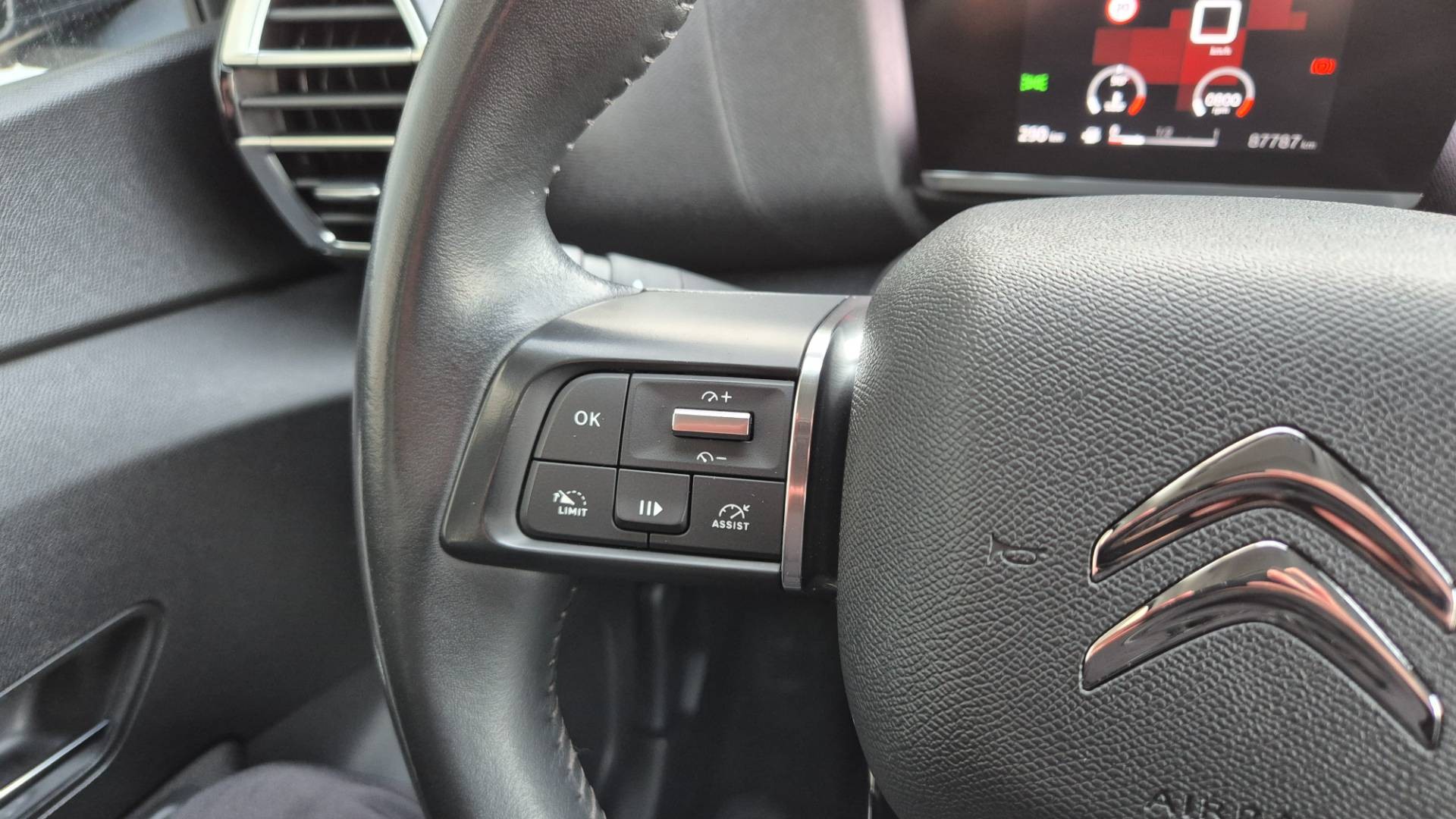 Citroën C4 PureTech 100 S&S Feel – Obrázok 37