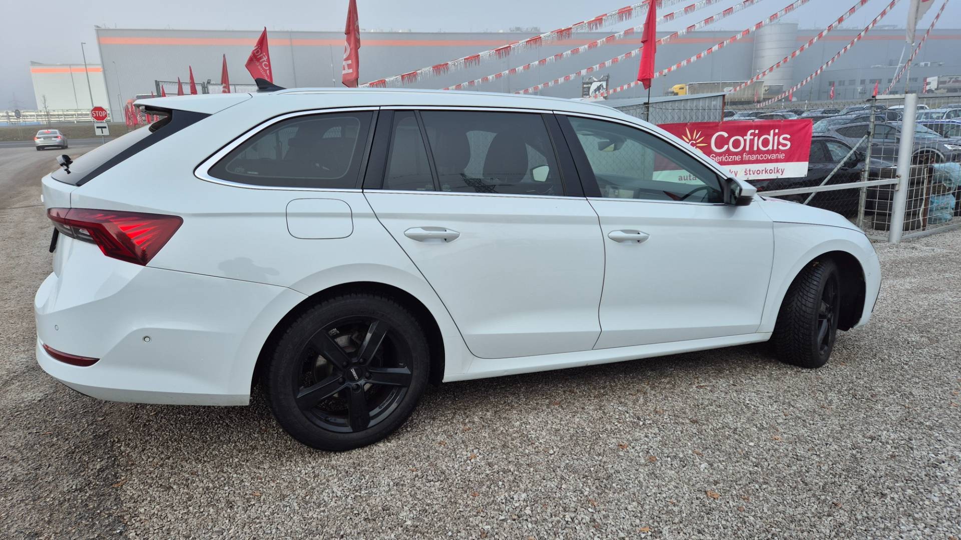 Škoda Octavia Combi 2.0 TDI SCR Style DSG – Obrázok 6