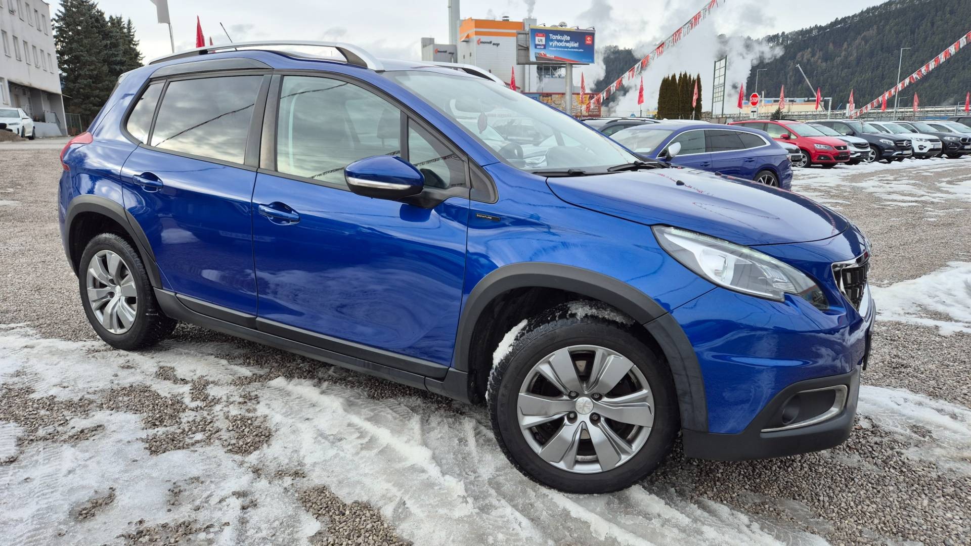 Peugeot 2008 1.2 PureTech 110 E6d-ISC Signature – Obrázok 4