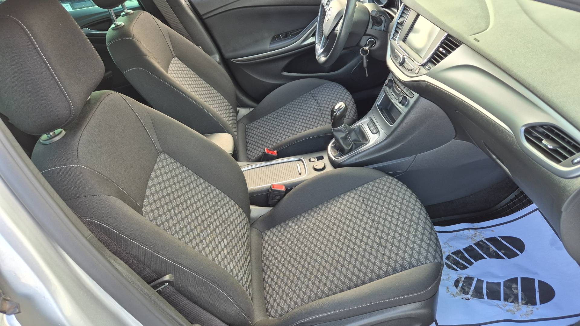 Opel Astra 1.2 Turbo Smile Edition – Obrázok 23