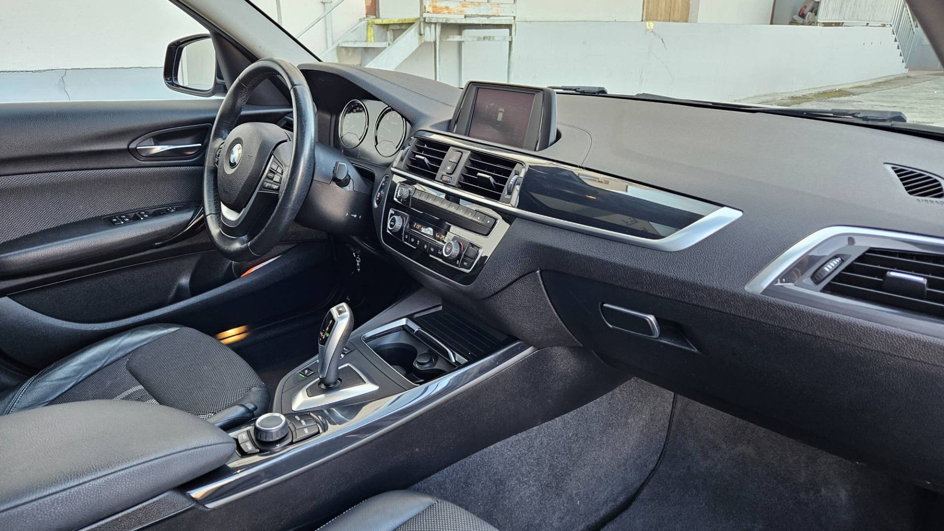 BMW Rad 1 118i Urban Line A/T – Obrázok 17