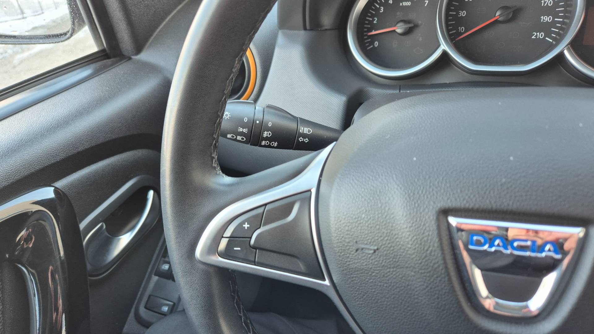 Dacia Duster 1.5 dCi 4x4 Outdoor – Obrázok 46