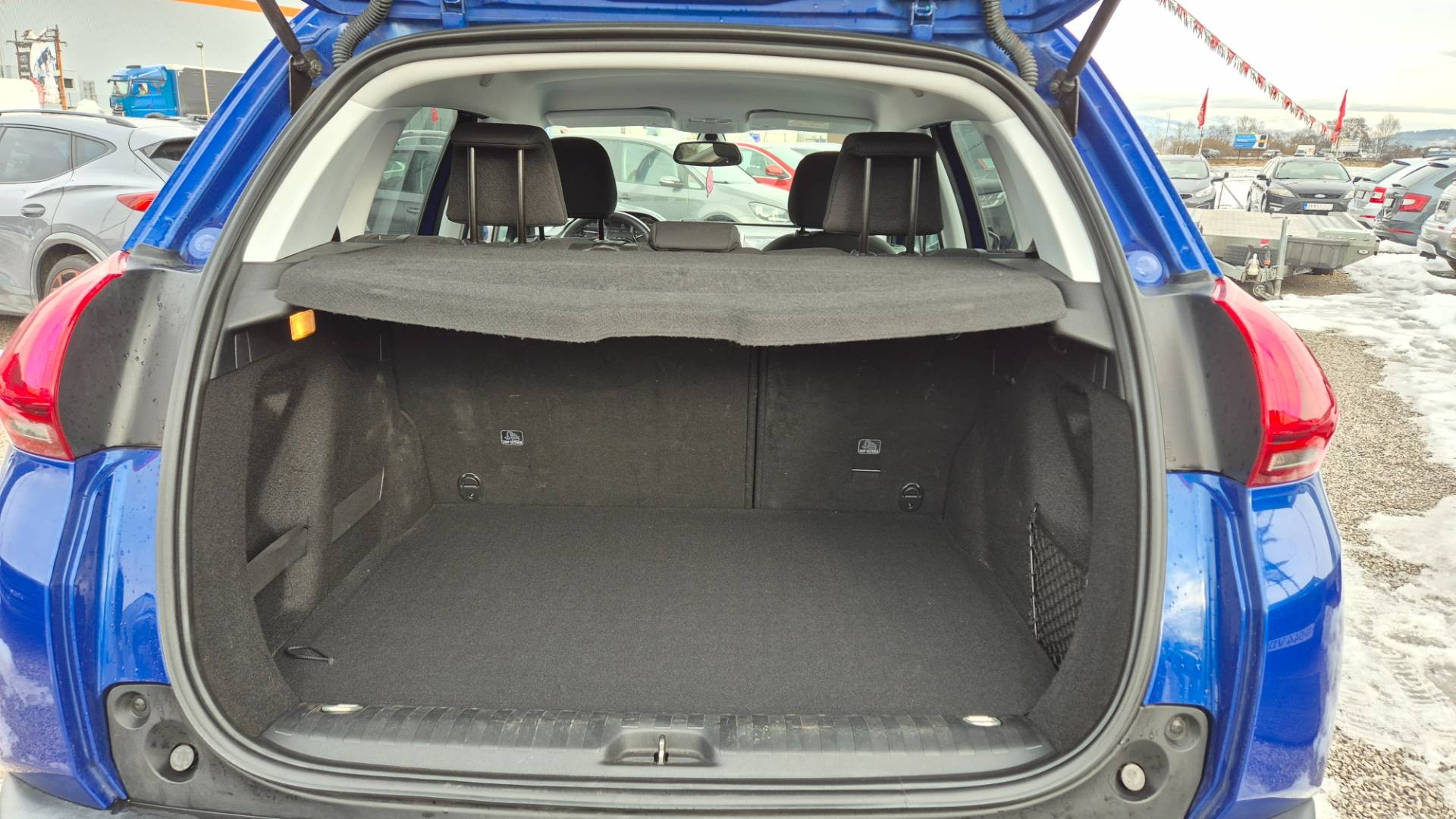 Peugeot 2008 1.2 PureTech 110 E6d-ISC Signature – Obrázok 12