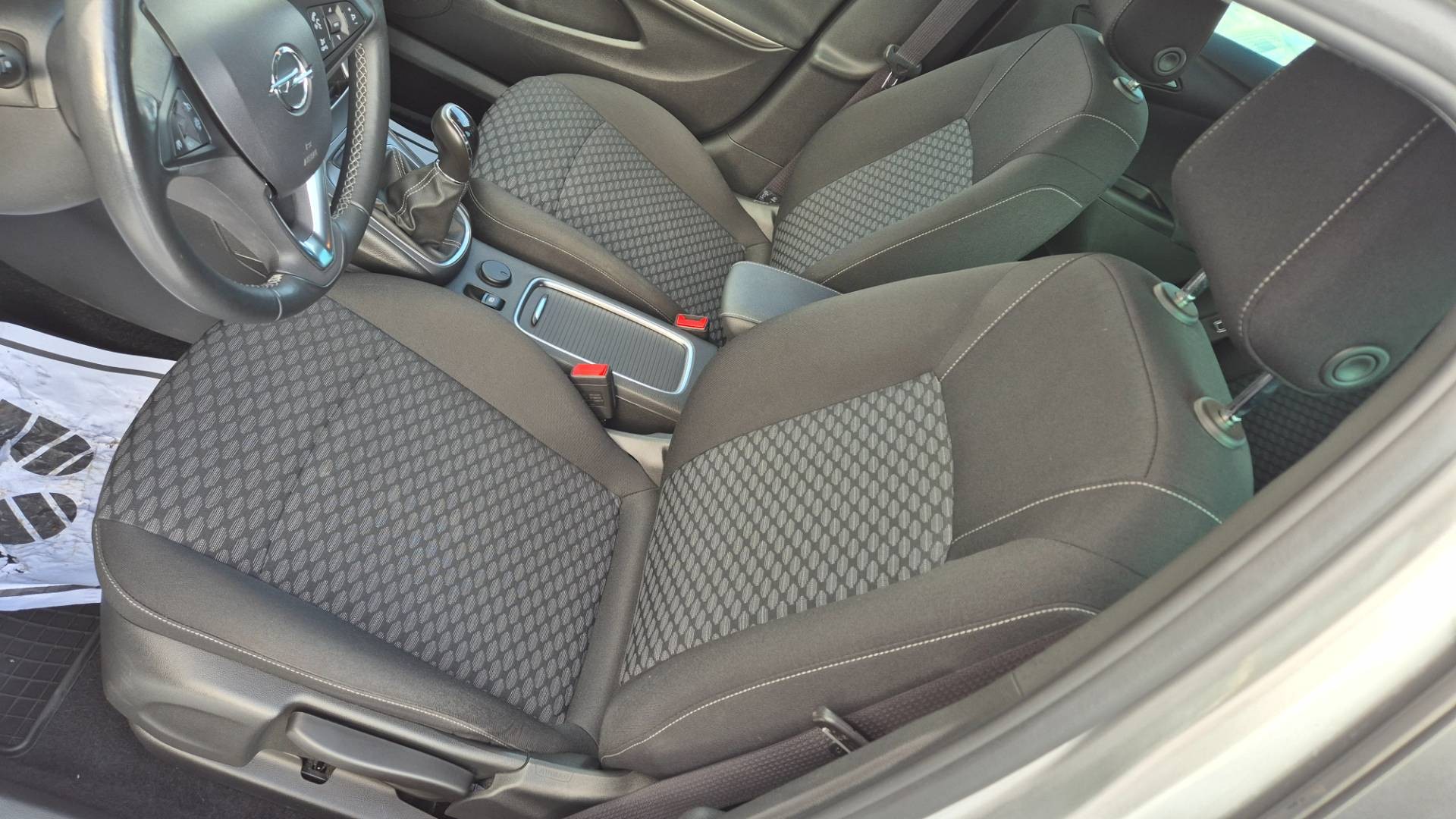 Opel Astra 1.2 Turbo Smile Edition – Obrázok 17