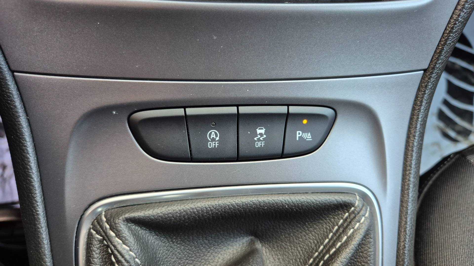 Opel Astra 1.2 Turbo Smile Edition – Obrázok 32