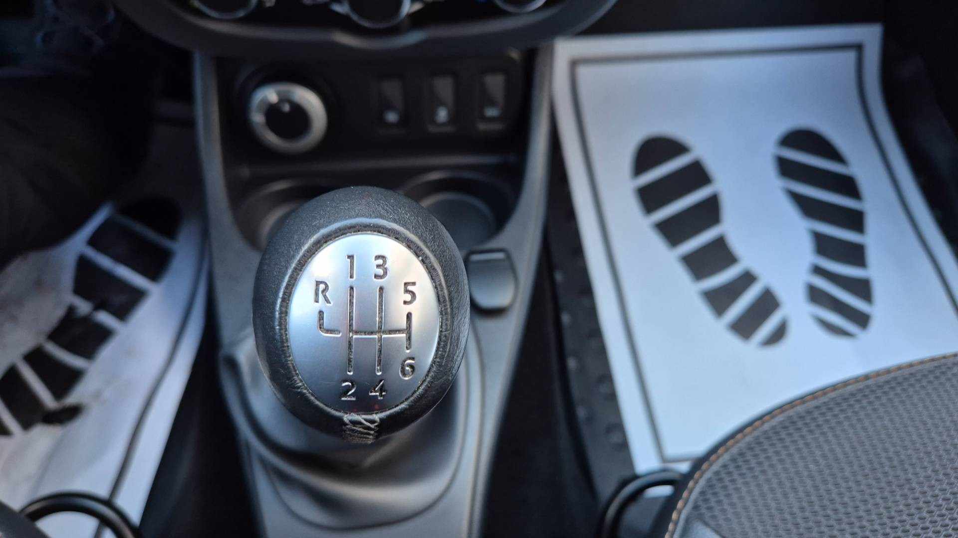 Dacia Duster 1.5 dCi 4x4 Outdoor – Obrázok 43