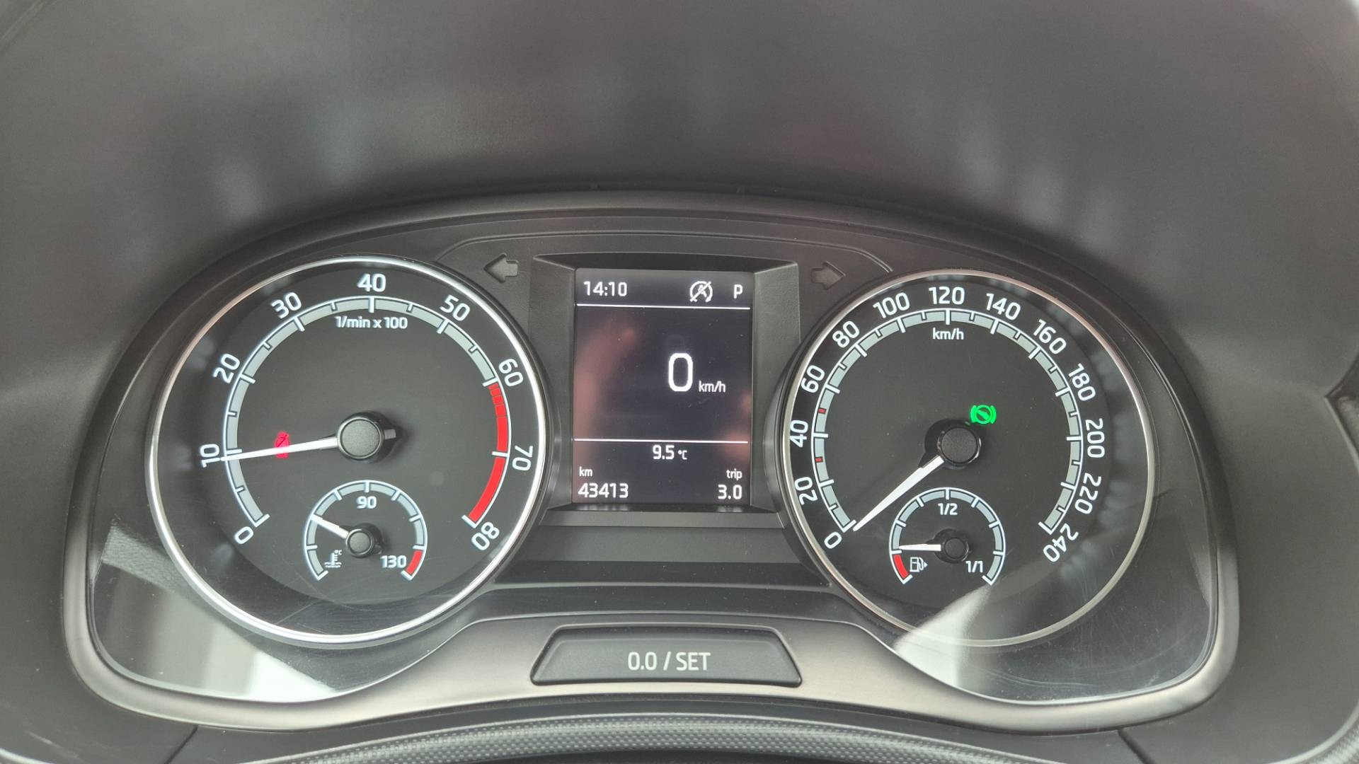 Škoda Fabia 1.0 TSI Style DSG – Obrázok 35