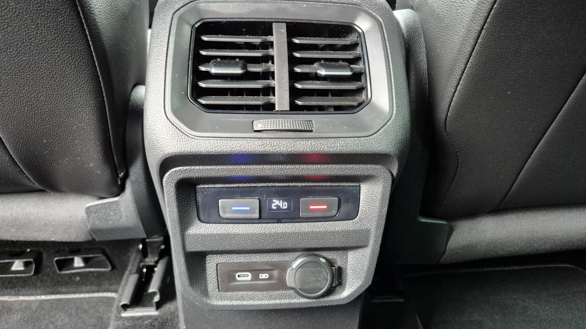 Volkswagen Tiguan 2.0 TDI EVO R-Line 4Motion DSG – Obrázok 24