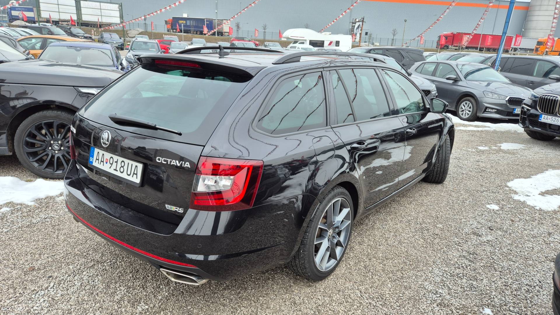 Škoda Octavia Combi 2.0 TDI RS DSG 4x4 – Obrázok 17