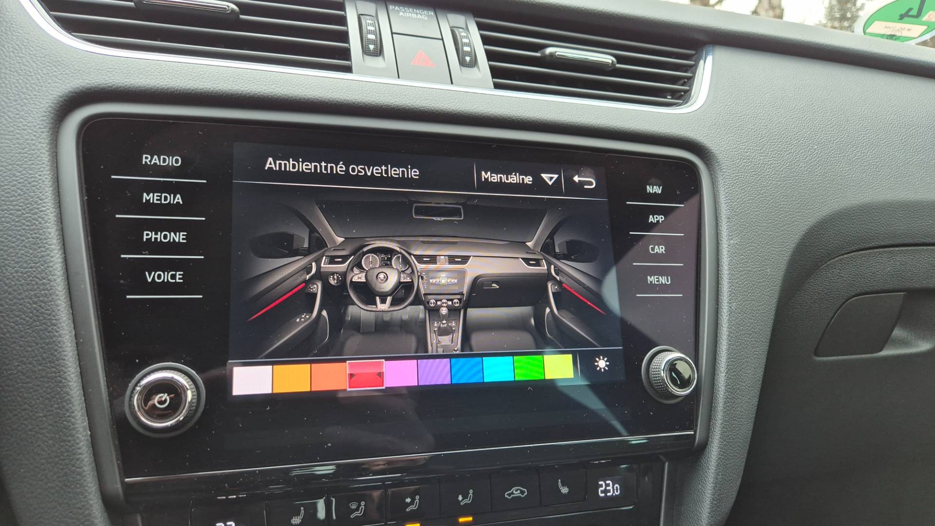 Škoda Octavia Combi 2.0 TDI RS DSG 4x4 – Obrázok 43