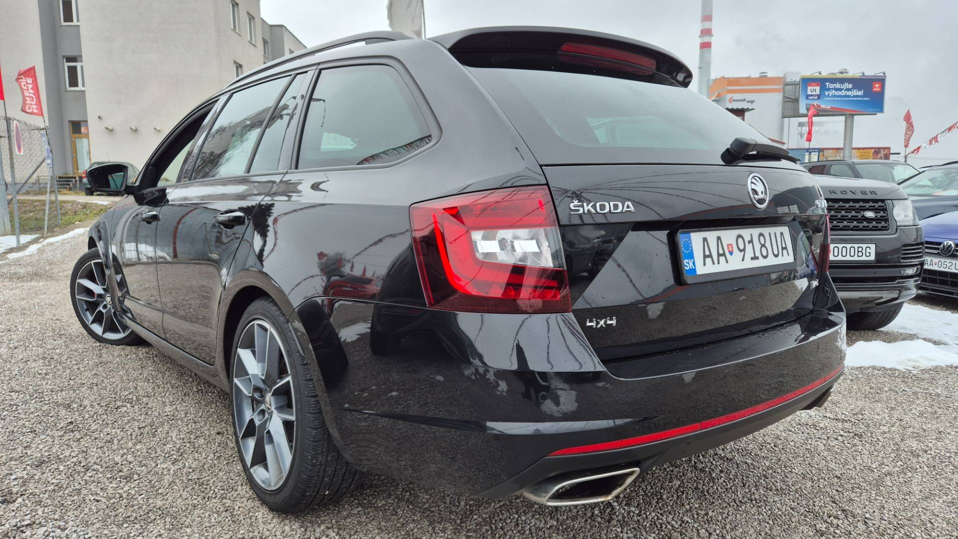 Škoda Octavia Combi 2.0 TDI RS DSG 4x4 – Obrázok 10